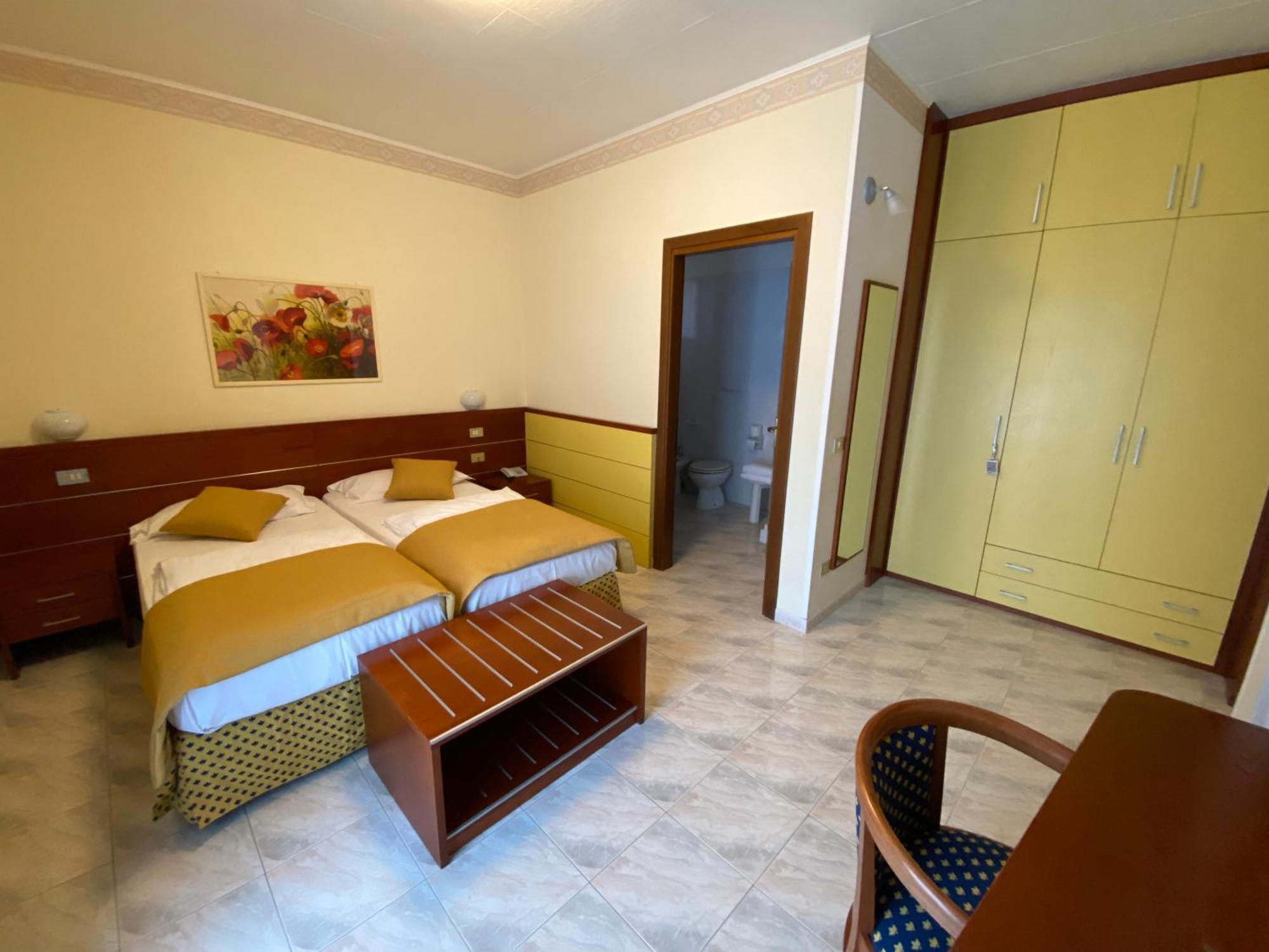 Hotel Villa Olivo Resort 3S Бардолино Экстерьер фото