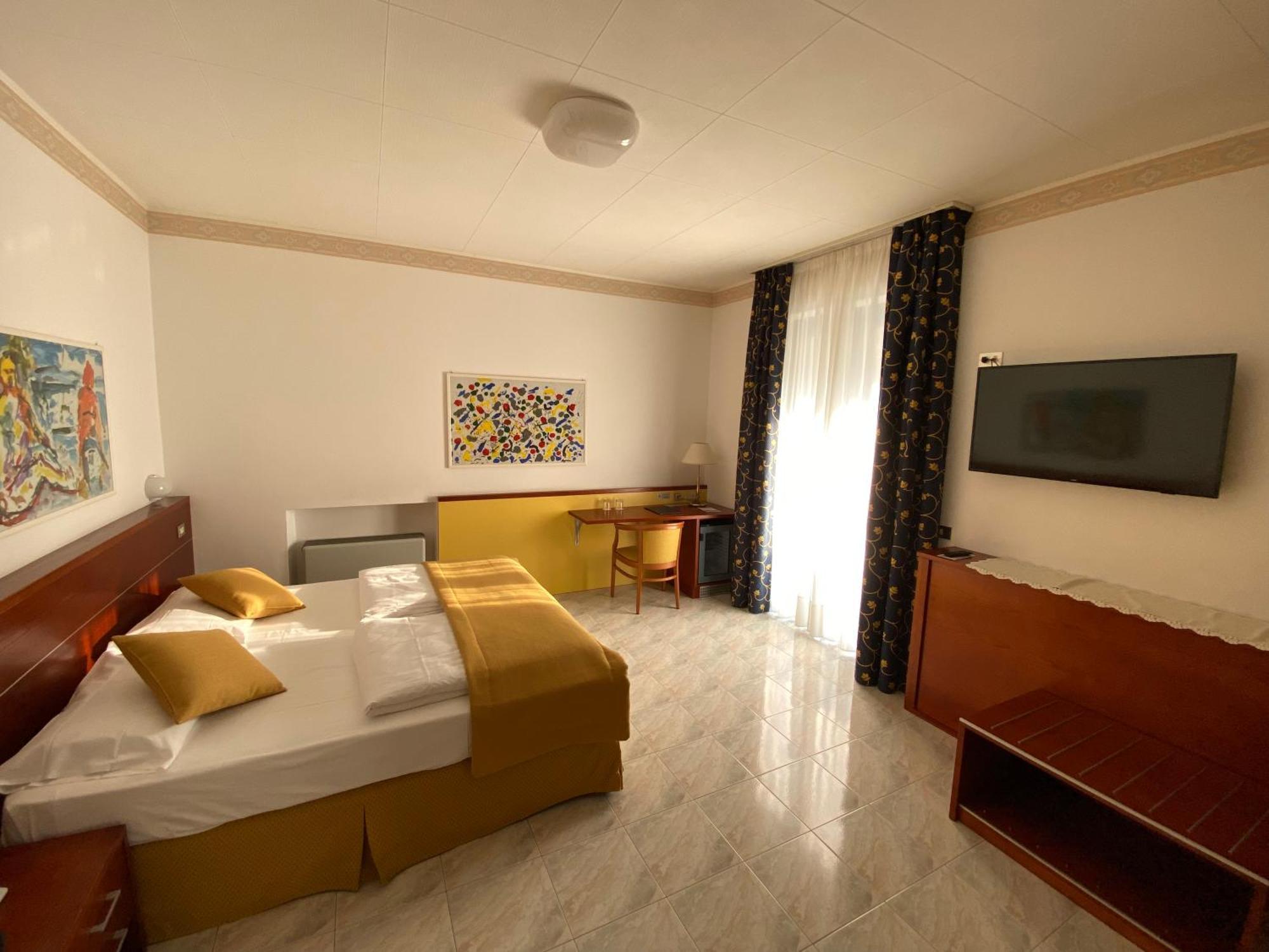 Hotel Villa Olivo Resort 3S Бардолино Экстерьер фото